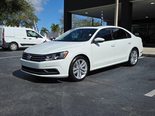 2019 Volkswagen Passat 2.0T Wolfsburg