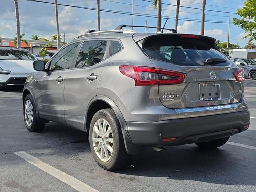 2021 Nissan Rogue Sport SV
