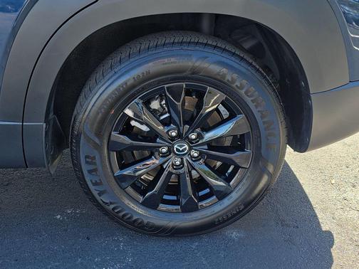 2025 Mazda CX-50 2.5 S Preferred Package