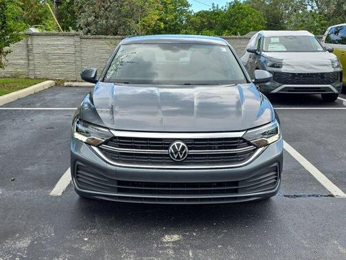 2023 Volkswagen Jetta 1.5T SE