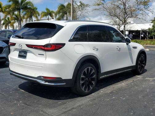 2024 Mazda CX-90 PHEV Premium