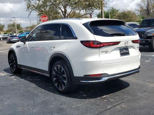 2024 Mazda CX-90 PHEV Premium
