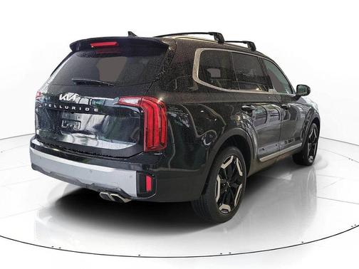 Ebony Black 2024 Kia Telluride S