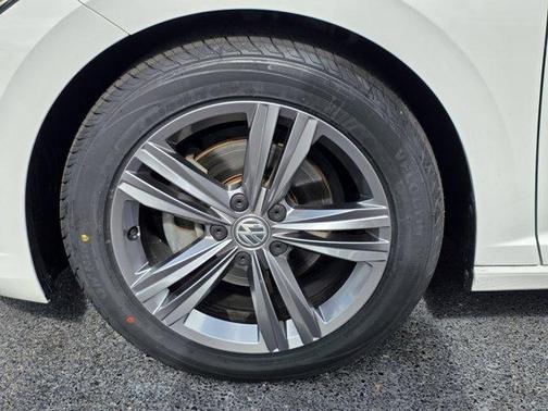 2020 Volkswagen Jetta 1.4T R-Line