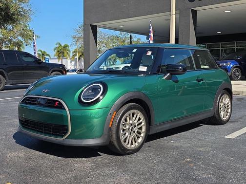 2025 MINI Hardtop 