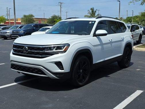 2023 Volkswagen Atlas 3.6L SE w/Technology