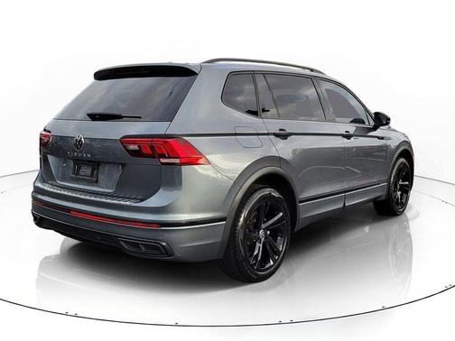 Platinum Gray Metallic 2023 Volkswagen Tiguan 2.0T SE R-Line Black