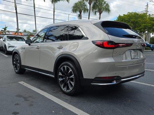 2024 Mazda CX-90 PHEV Premium