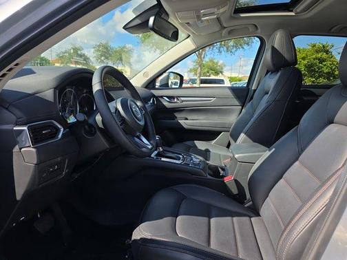 2023 Mazda CX-5 2.5 S Preferred Package