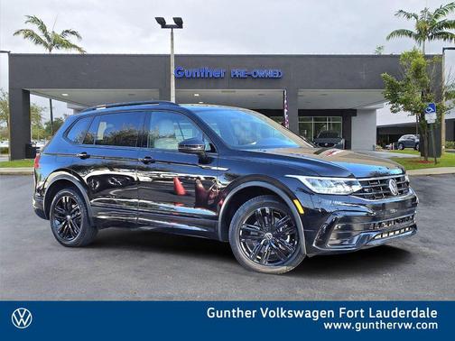 2022 Volkswagen Tiguan 2.0T SE R-Line Black