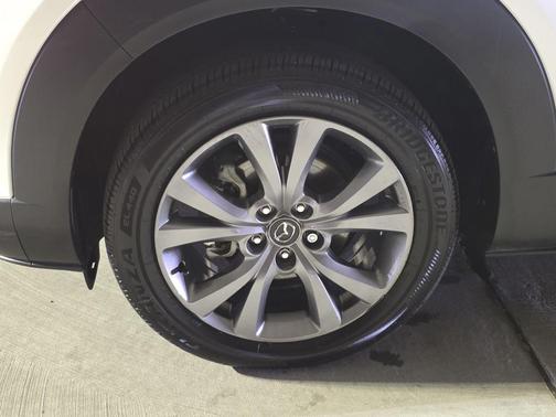 Snowflake White Pearl Mica 2025 Mazda CX-30 2.5 S Preferred Package