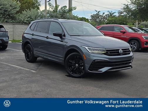 2022 Volkswagen Tiguan 2.0T SE R-Line Black
