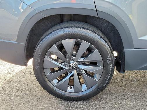 Platinum Gray Metallic 2024 Volkswagen Taos 1.5T S