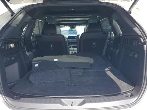 2024 Mazda CX-90 PHEV Premium Plus