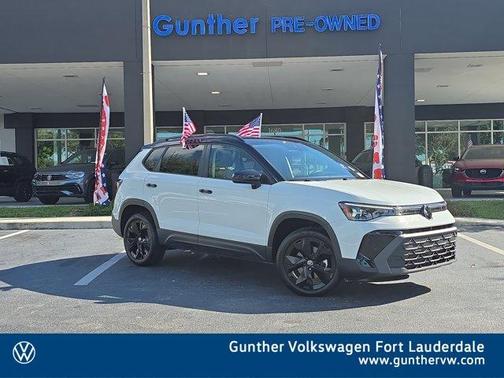 2025 Volkswagen Taos 1.5T SE Black