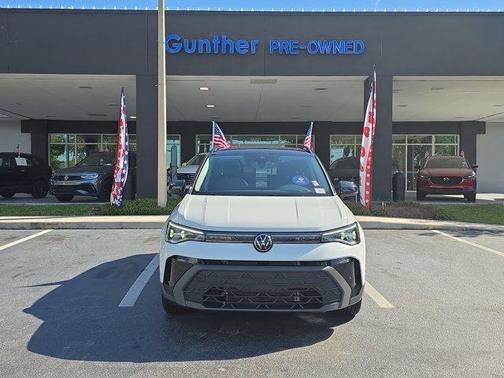 2025 Volkswagen Taos 1.5T SE Black