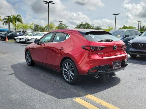 Soul Red Crystal Metallic 2025 Mazda Mazda3 FWD w/Preferred Package