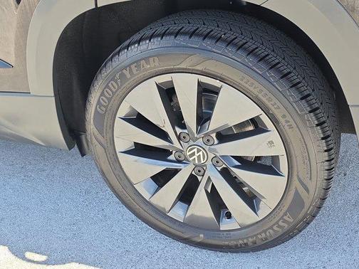 2023 Volkswagen Taos 1.5T S