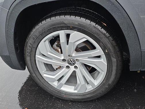 2021 Volkswagen Atlas 3.6 V6 SE w/ Technology
