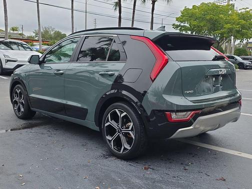 2023 Kia Niro SX Touring