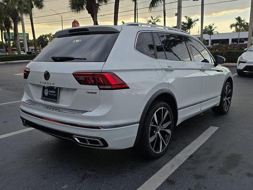2023 Volkswagen Tiguan 2.0T SEL R-Line