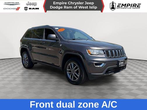 Granite Crystal Clearcoat Metallic 2020 Jeep Grand Cherokee Laredo