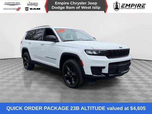 Bright White Clearcoat 2023 Jeep Grand Cherokee L Laredo
