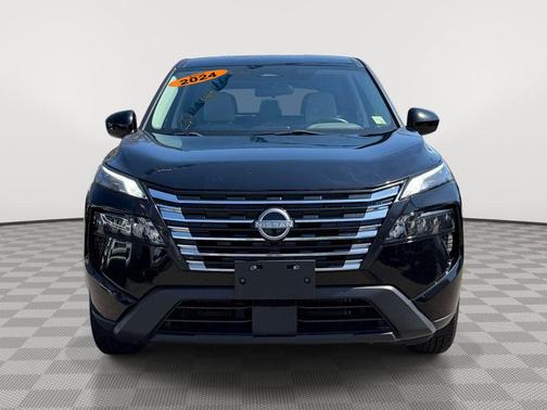 Super Black 2024 Nissan Rogue SV