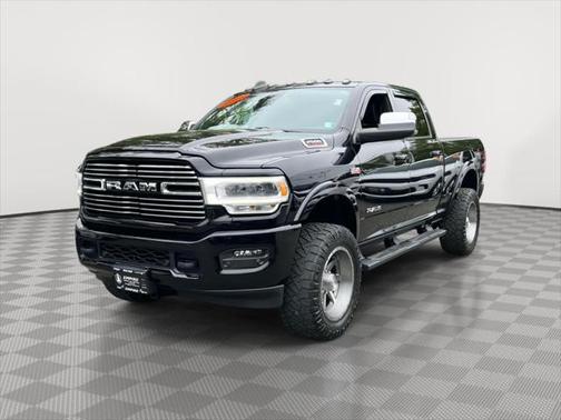 2020 RAM 2500 Laramie Crew Cab 4X4 64' Box
