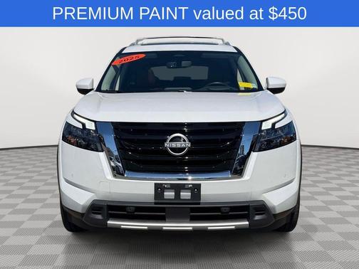 Everest White P 2025 Nissan Pathfinder Platinum