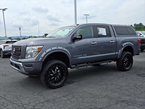 2020 Nissan Titan SV