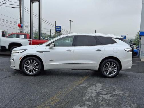 2022 Buick Enclave AWD Avenir