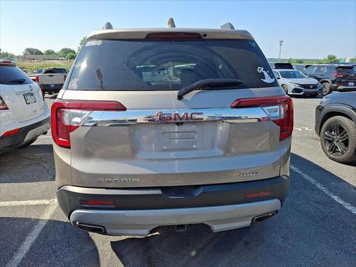 2022 GMC Acadia AWD SLT