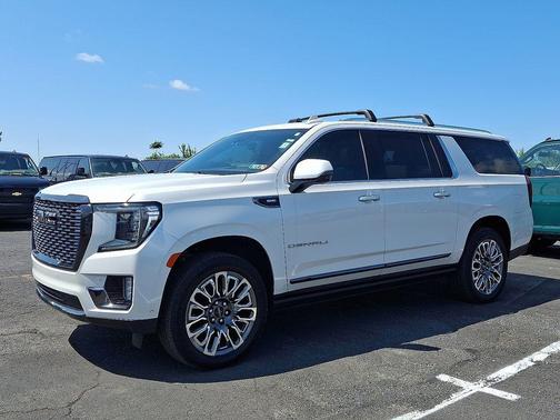 2023 GMC Yukon XL Denali Ultimate