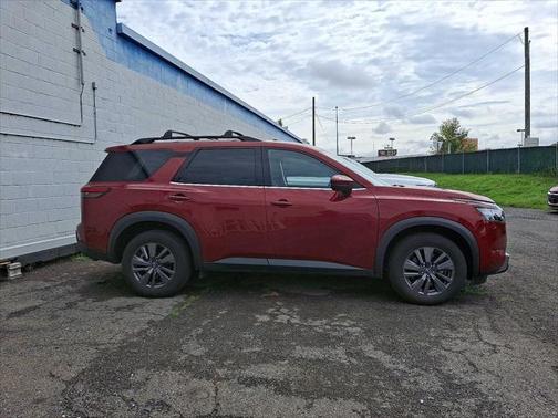 2023 Nissan Pathfinder SV 4WD