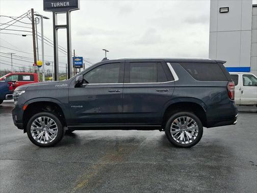 2022 Chevrolet Tahoe 4WD High Country
