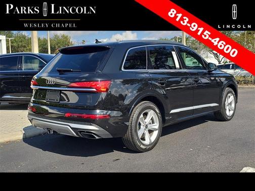 2025 Audi Q7 45 Premium