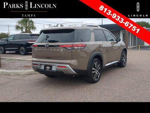 Baja Storm 2023 Nissan Pathfinder Platinum FWD