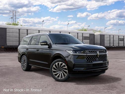 Infinite Black Metallic Clearcoat 2027 Lincoln Navigator Black Label