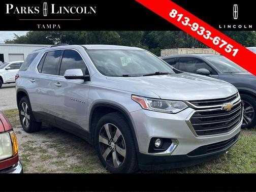 Silver Ice Metallic 2018 Chevrolet Traverse LT Leather
