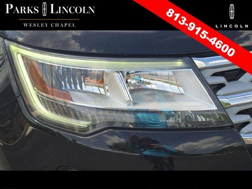 AGATE BLACK METALLIC 2019 Ford Explorer XLT