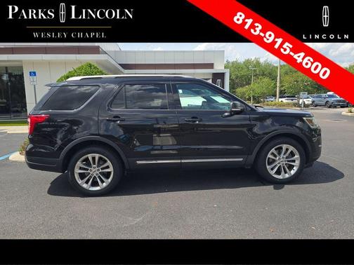 AGATE BLACK METALLIC 2019 Ford Explorer XLT