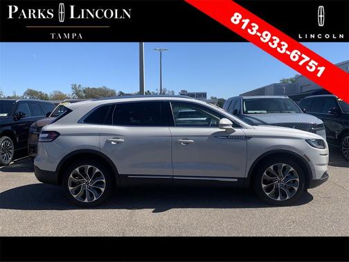 2022 Lincoln Nautilus Reserve