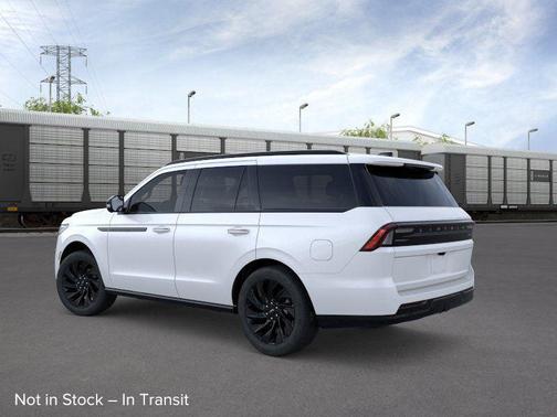 PRISTINE WHITE METALLIC 3C 2026 Lincoln Navigator Reserve