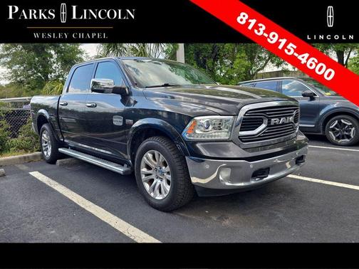 Brilliant Black Crystal Pearlcoat 2017 RAM 1500 Longhorn