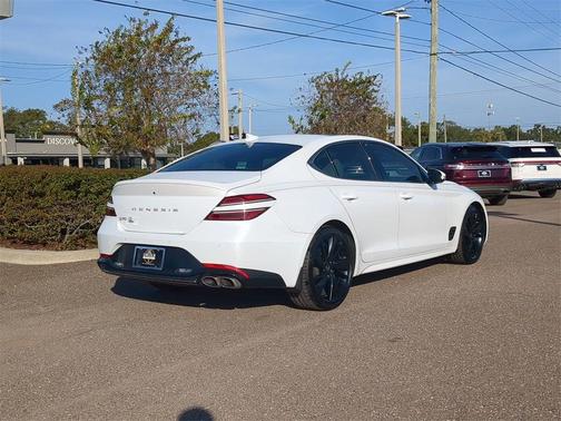2023 Genesis G70 2.0T RWD