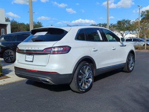 2022 Lincoln Nautilus Reserve