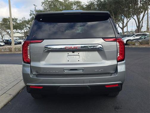 2024 GMC Yukon SLT