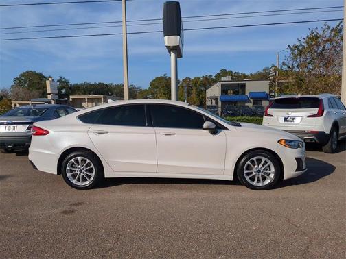 2020 Ford Fusion Hybrid SE