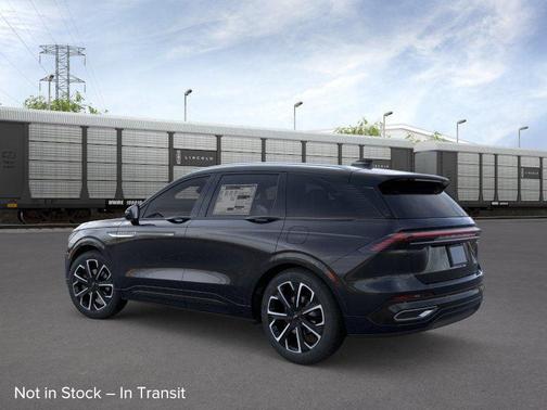 INFINITE BLACK MET CC 2026 Lincoln Nautilus Reserve
